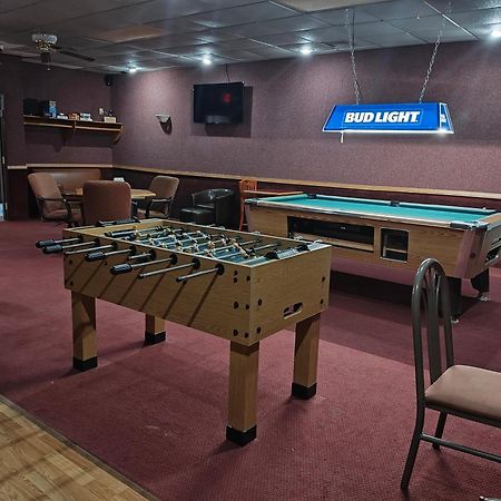 The Lodge At Russell - Russell Inn Экстерьер фото