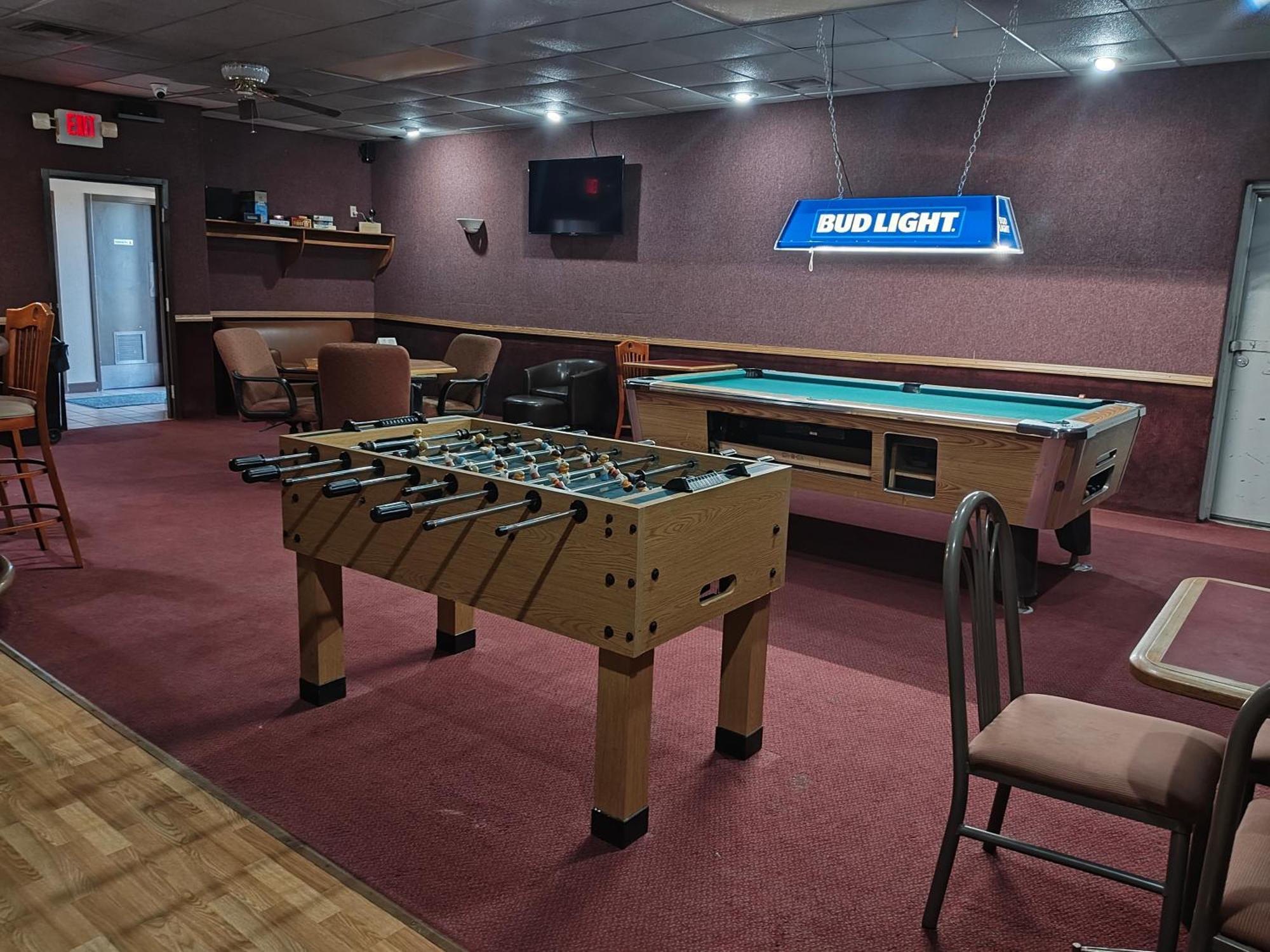 The Lodge At Russell - Russell Inn Экстерьер фото