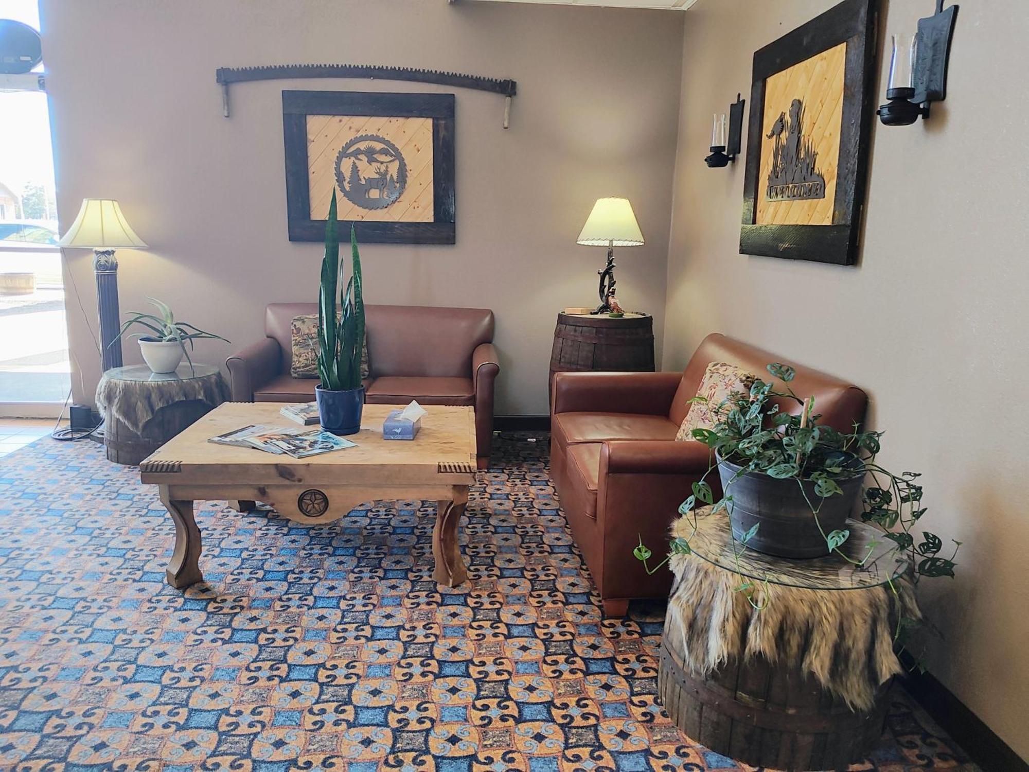 The Lodge At Russell - Russell Inn Экстерьер фото