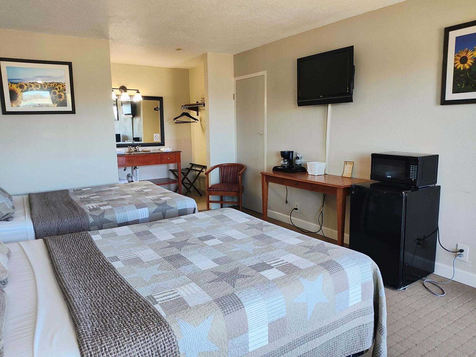 The Lodge At Russell - Russell Inn Номер фото